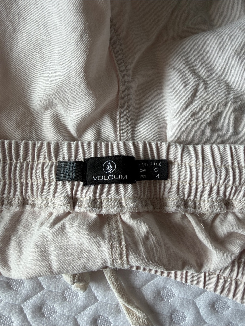 Volcom Drawstring Shorts - Picture 3 of 3